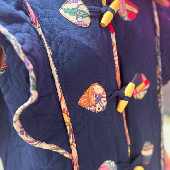 &merci sienna QUILTED NAVY AND FLORAL Appliqué VEST - Picture 3 of 5